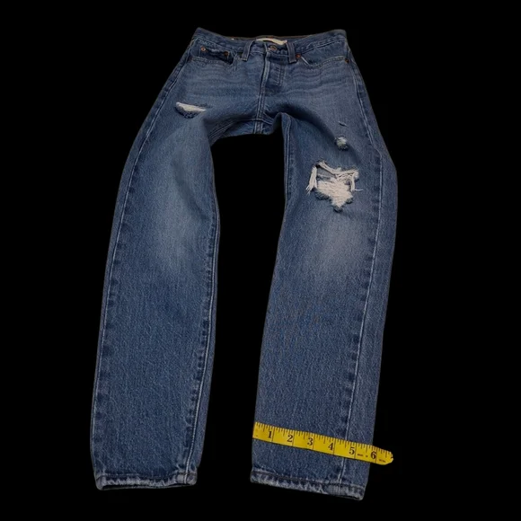 Levi's Wedgie Blue Denim Straight Tapered Leg Distressed Jeans Women Size 24 - Picture 14 of 16